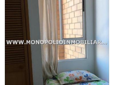 Apartamento de 3 alcobas en venta en Conquistadores, Medellín, 116 m² · foto 2 de 14