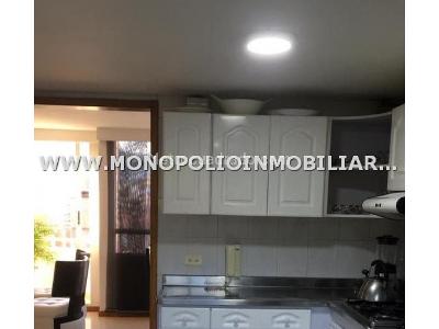 Apartamento de 3 alcobas en venta en Conquistadores, Medellín, 116 m² · foto 4 de 14