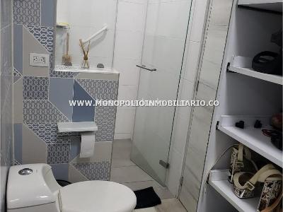 Apartamento de 4 alcobas en venta en Los Colores, Medellín, 125 m² · foto 9 de 13