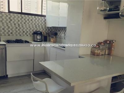 Apartamento de 4 alcobas en venta en Los Colores, Medellín, 125 m² · foto 11 de 13
