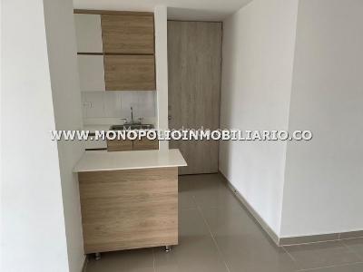 Apartamento de 3 alcobas en venta en Aves Maria, Sabaneta, 77 m² · foto 5 de 14