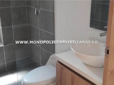 Apartamento de 3 alcobas en venta en El Poblado, Medellín, 95 m² · foto 4 de 8