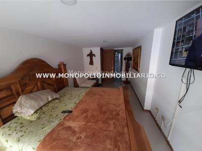 Apartamento de 2 alcobas en venta en Aves Maria, Sabaneta, 102 m² · foto 3 de 9