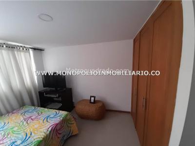 Apartamento de 2 alcobas en venta en Aves Maria, Sabaneta, 102 m² · foto 4 de 9