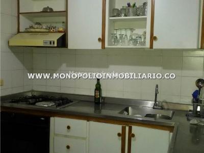 Apartamento en arriendo en Laureles, Medellín · foto 4 de 12