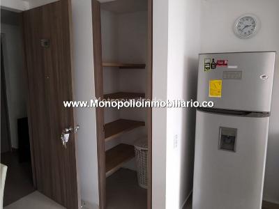 Apartamento en arriendo en Los Colores, Medellín · foto 2 de 14