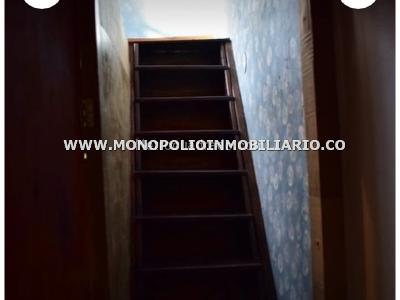 Casa de 3 alcobas en venta en Buenos Aires, Medellín, 70 m² · foto 8 de 9