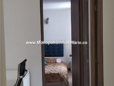 Apartamento de 3 alcobas en venta en San German, Medellín, 70 m² · foto 17 de 20