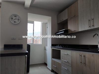 Apartamento de 3 alcobas en venta en San German, Medellín, 70 m² · foto 2 de 20