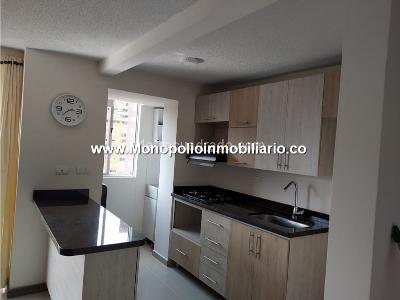 Apartamento de 3 alcobas en venta en San German, Medellín, 70 m² · foto 4 de 20