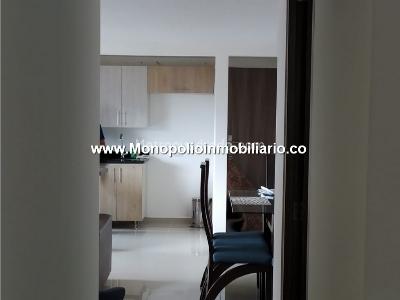 Apartamento de 3 alcobas en venta en San German, Medellín, 70 m² · foto 7 de 20