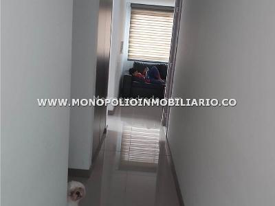 Apartamento de 4 alcobas en venta en San Jose, Sabaneta, 139 m² · foto 6 de 15