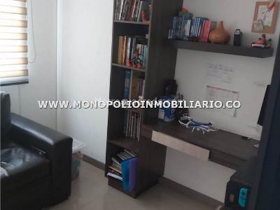 Apartamento de 4 alcobas en venta en San Jose, Sabaneta, 139 m² · foto 8 de 15