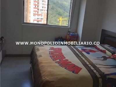 Apartamento de 4 alcobas en venta en San Jose, Sabaneta, 139 m² · foto 11 de 15