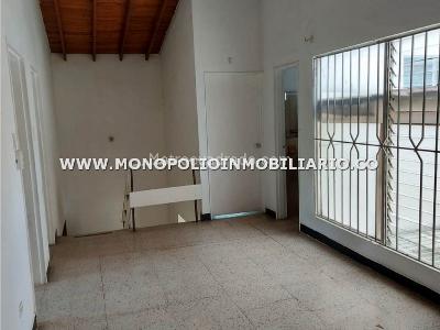 Casa de 5 alcobas en venta en Calasanz, Medellín, 334 m² · foto 13 de 19