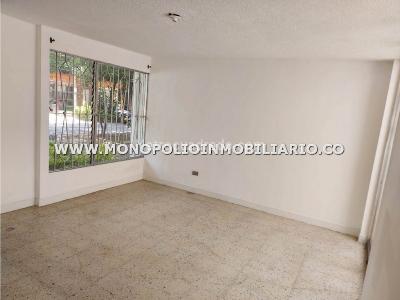 Casa de 5 alcobas en venta en Calasanz, Medellín, 334 m² · foto 14 de 19