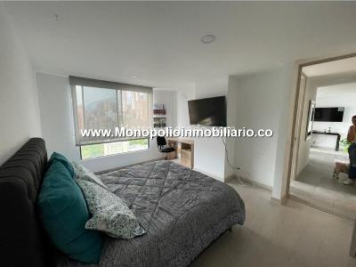 Apartamento de 2 alcobas en arriendo en Villa Carlota, Medellín, 87 m² · foto 3 de 12