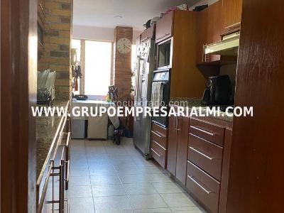 Apartamento de 3 alcobas en venta en El Poblado, Medellín, 137 m² · foto 4 de 20