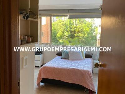 Apartamento de 3 alcobas en venta en El Poblado, Medellín, 137 m² · foto 14 de 20
