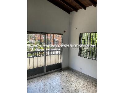 Casa de 5 alcobas en venta en La Castellana, Medellín, 200 m² · foto 6 de 8