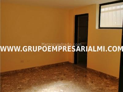 Casa en arriendo en Prado Centro, Medellín · foto 2 de 20