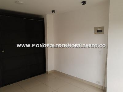 Apartamento de 3 alcobas en venta en Cabañas, Bello, 109 m² · foto 11 de 20