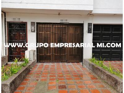Casa de 3 alcobas en venta en Belen, Medellín, 107 m² · foto 4 de 11