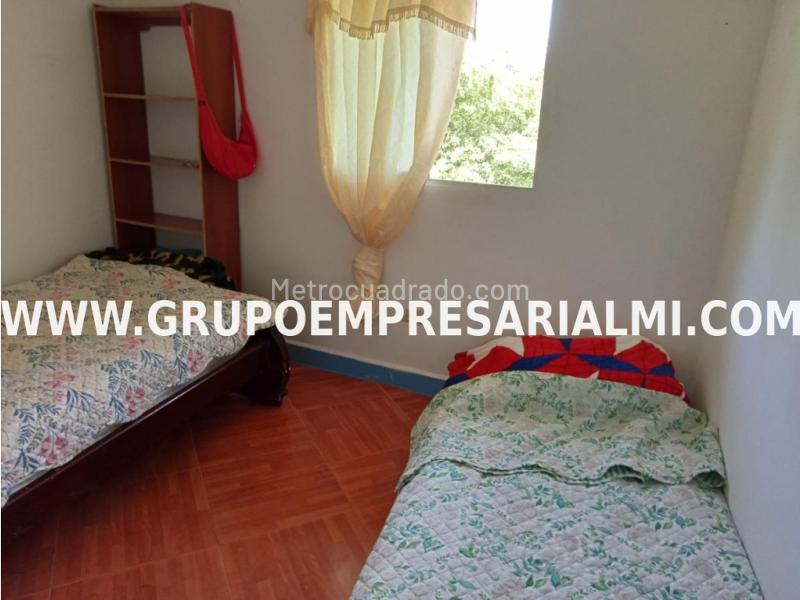 Apartamento Dúplex Amoblado de 1 Alcoba en Arriendo en Guatapé (El Peñol) - 3