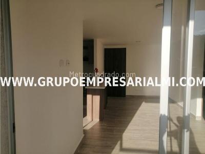 Apartamento de 3 alcobas en venta en La Doctora, Sabaneta, 73 m² · foto 3 de 16