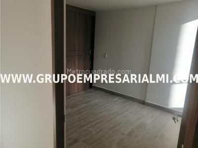 Apartamento de 3 alcobas en venta en La Doctora, Sabaneta, 73 m² · foto 4 de 16