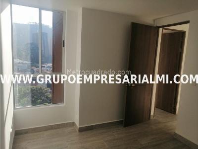 Apartamento de 3 alcobas en venta en La Doctora, Sabaneta, 73 m² · foto 5 de 16