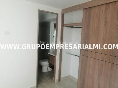 Apartamento de 3 alcobas en venta en La Doctora, Sabaneta, 73 m² · foto 8 de 16