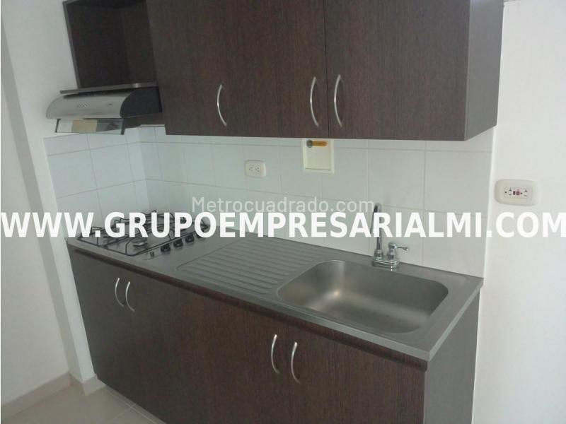 2BR Apartment for Rent in Calasanz (13th Floor) - 2