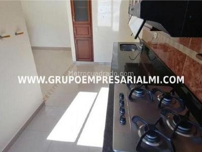 Apartamento de 3 alcobas en venta en Niquia, Bello, 67 m² · foto 2 de 11