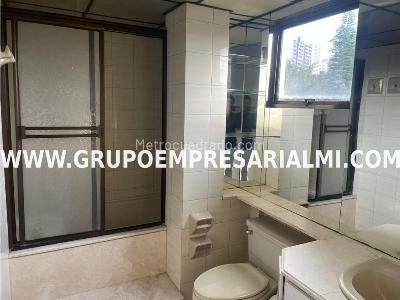 Apartamento en venta en El Poblado, Medellín · foto 11 de 12