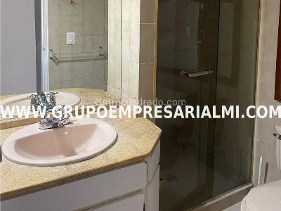 Apartamento en venta en El Poblado, Medellín · foto 12 de 12