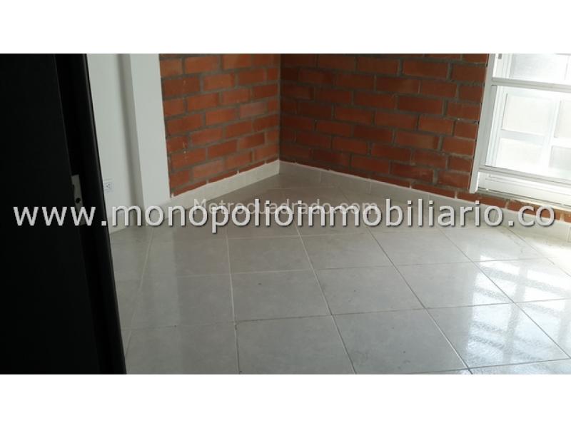 Spacious 5BR House for Rent in La Floresta - 6