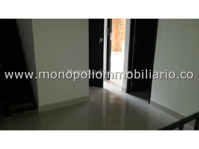 Spacious 5BR House for Rent in La Floresta - 9