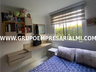 Apartamento en venta en El Poblado, Medellín · foto 6 de 14