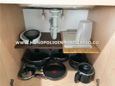 Apartamento de 2 alcobas en arriendo en Los Balsos, Medellín, 76 m² · foto 10 de 13