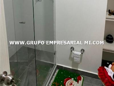 Apartamento de 3 alcobas en venta en La Castellana, Medellín, 117 m² · foto 8 de 11