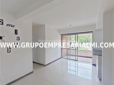 Apartamento de 3 alcobas en venta en Olaya Herrera, Medellín, 69 m² · foto 2 de 20