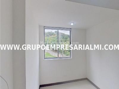 Apartamento de 3 alcobas en venta en Olaya Herrera, Medellín, 69 m² · foto 10 de 20