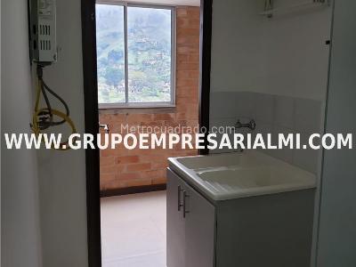 Apartamento de 4 alcobas en venta en La Doctora, Sabaneta, 80 m² · foto 8 de 20