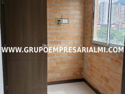 Apartamento de 4 alcobas en venta en La Doctora, Sabaneta, 80 m² · foto 12 de 20