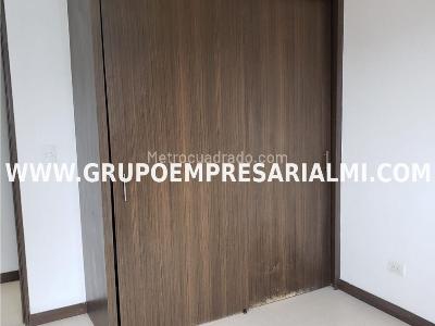 Apartamento de 4 alcobas en venta en La Doctora, Sabaneta, 80 m² · foto 13 de 20