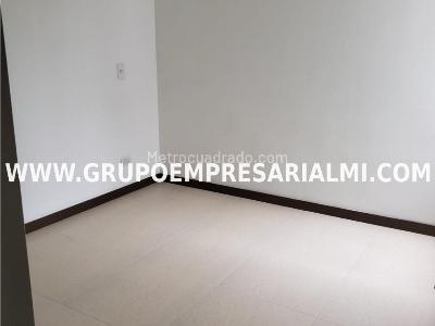 Apartamento de 4 alcobas en venta en La Doctora, Sabaneta, 80 m² · foto 17 de 20