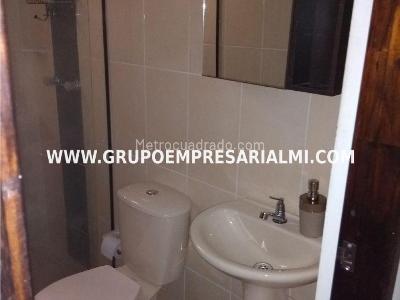 Apartamento de 4 alcobas en venta en Aves Maria, Sabaneta, 102 m² · foto 14 de 17