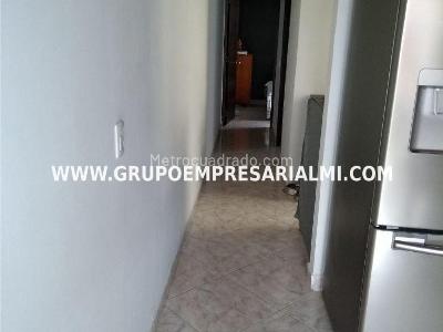 Apartamento de 4 alcobas en venta en Aves Maria, Sabaneta, 102 m² · foto 15 de 17