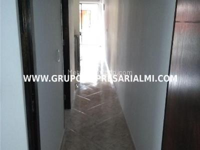 Apartamento de 4 alcobas en venta en Aves Maria, Sabaneta, 102 m² · foto 16 de 17